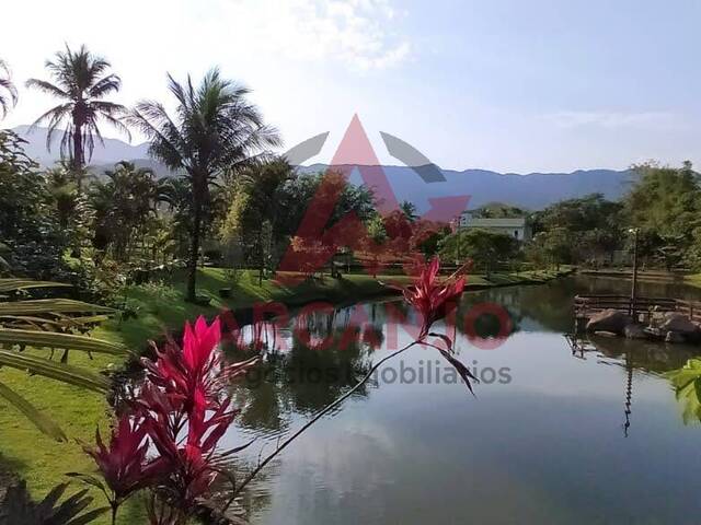 Terreno para Venda em Ubatuba - 2