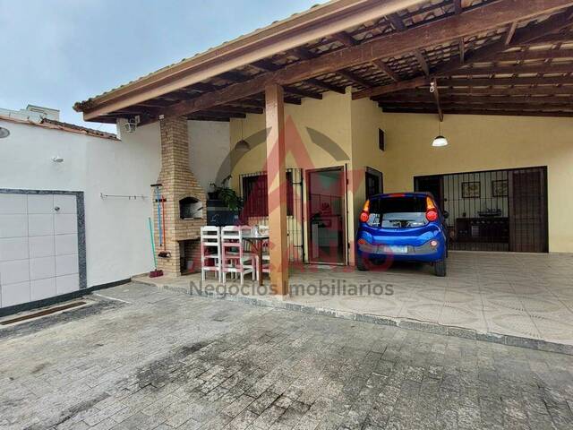 Casa para Venda em Ubatuba - 1