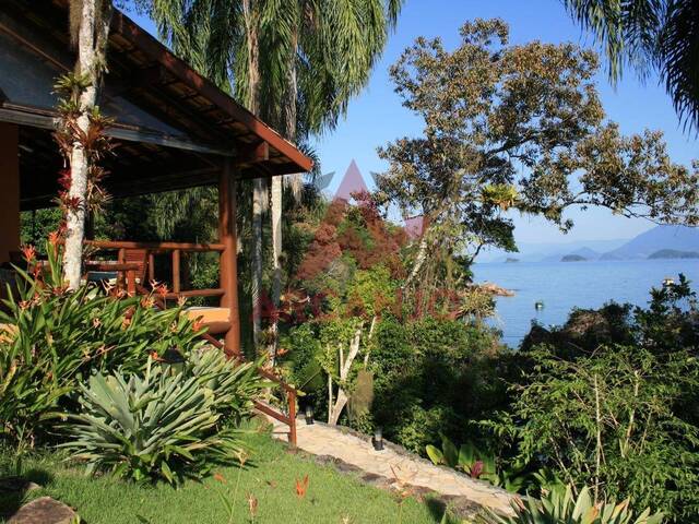 Casa para Venda em Ubatuba - 2