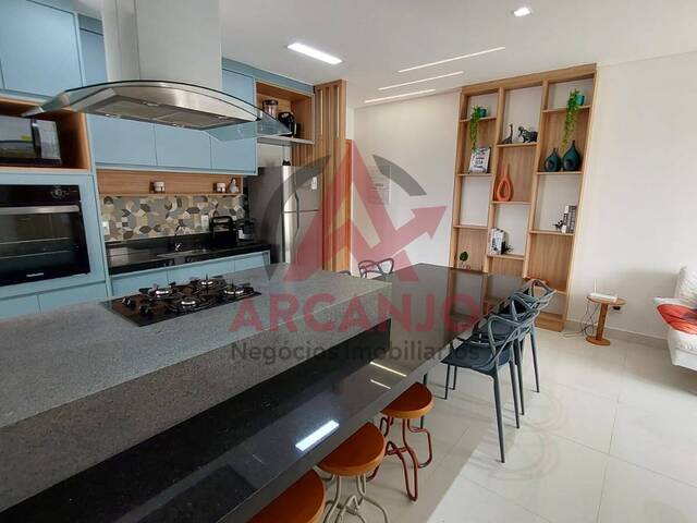 Apartamento para Venda em Ubatuba - 2