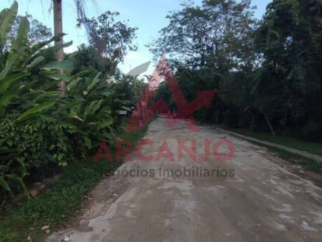 Terreno para Venda em Ubatuba - 2