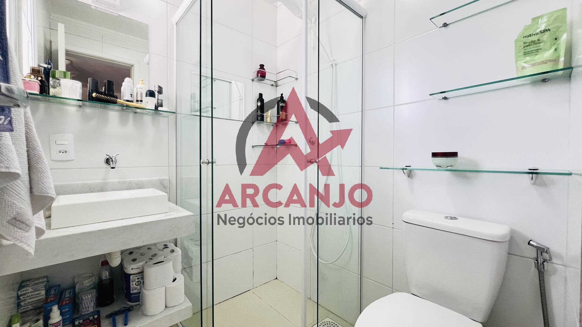 Apartamento para alugar com 2 quartos, 102m² - Foto 8