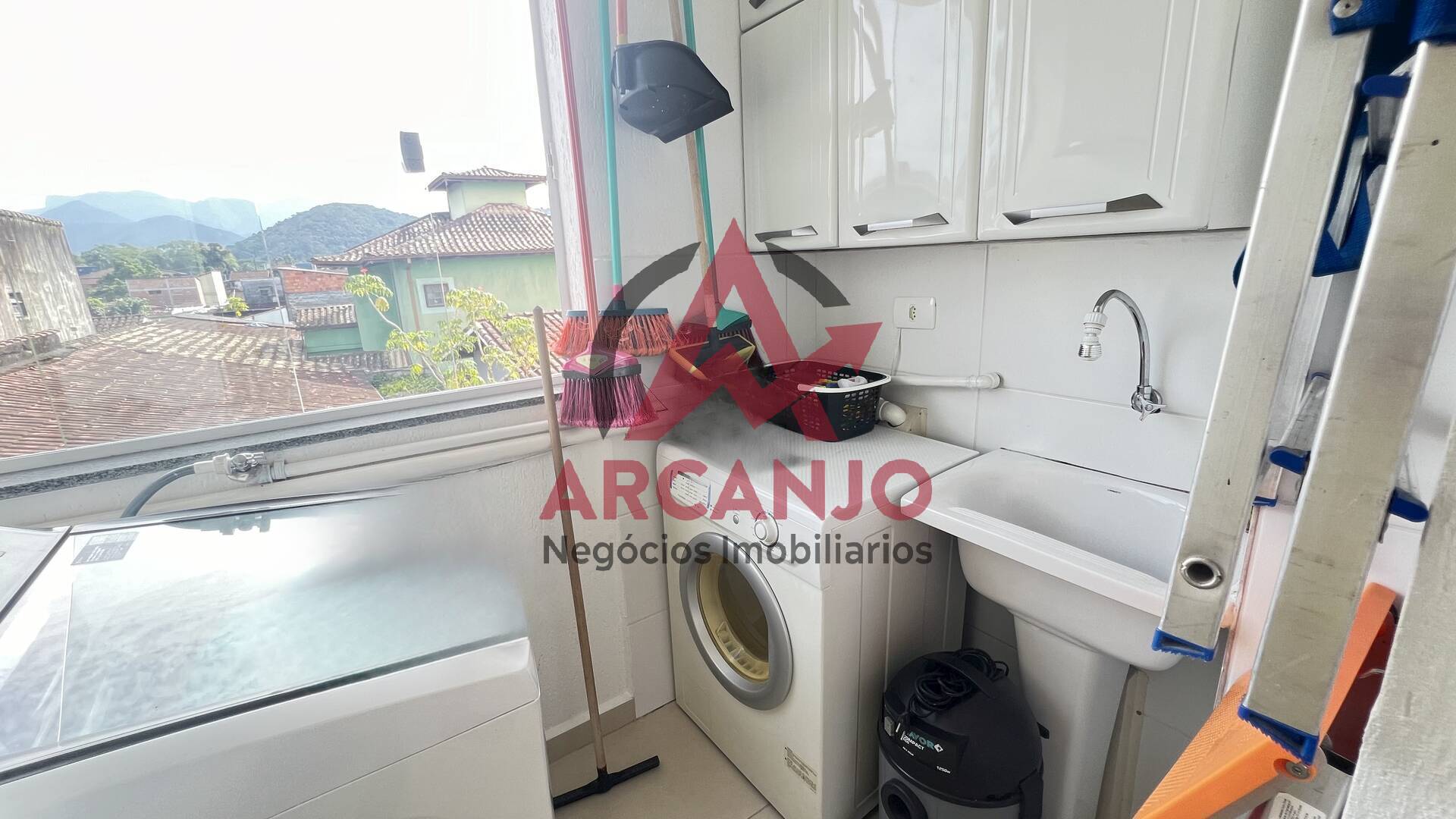 Apartamento para alugar com 2 quartos, 102m² - Foto 3