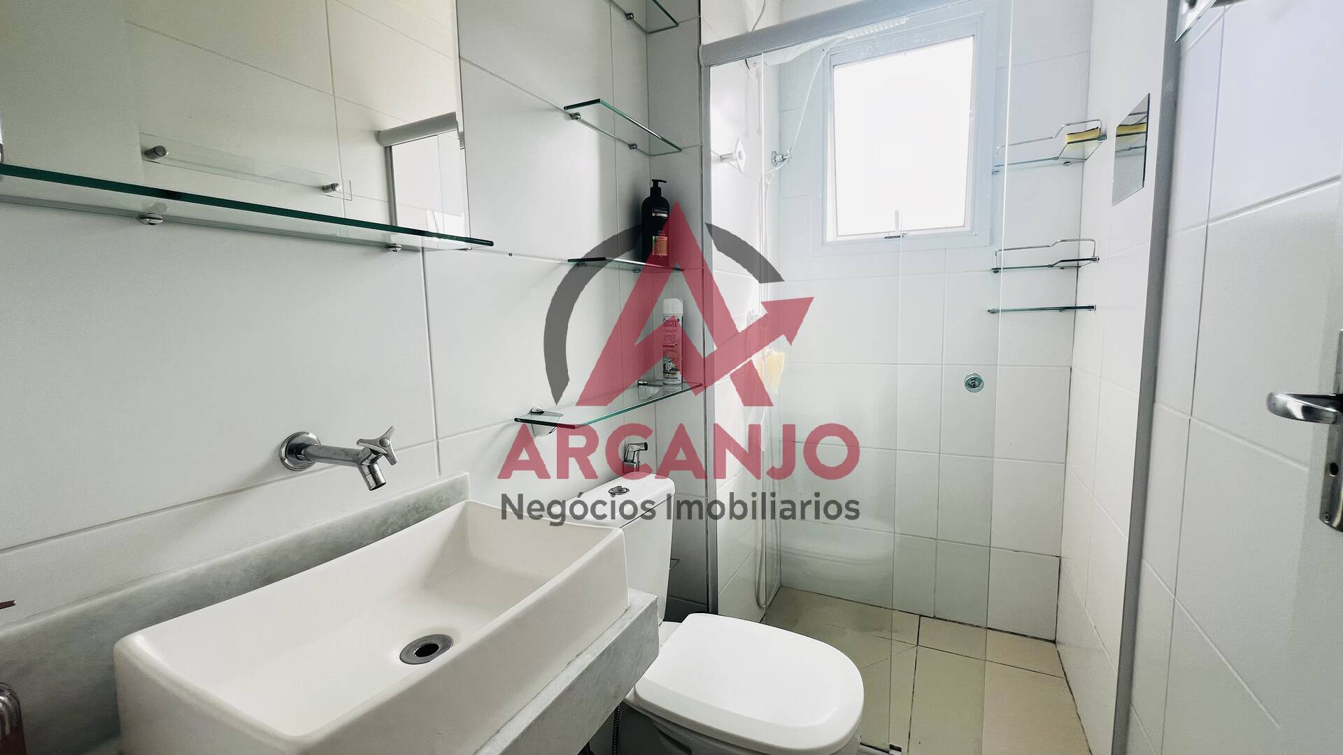 Apartamento para alugar com 2 quartos, 102m² - Foto 10