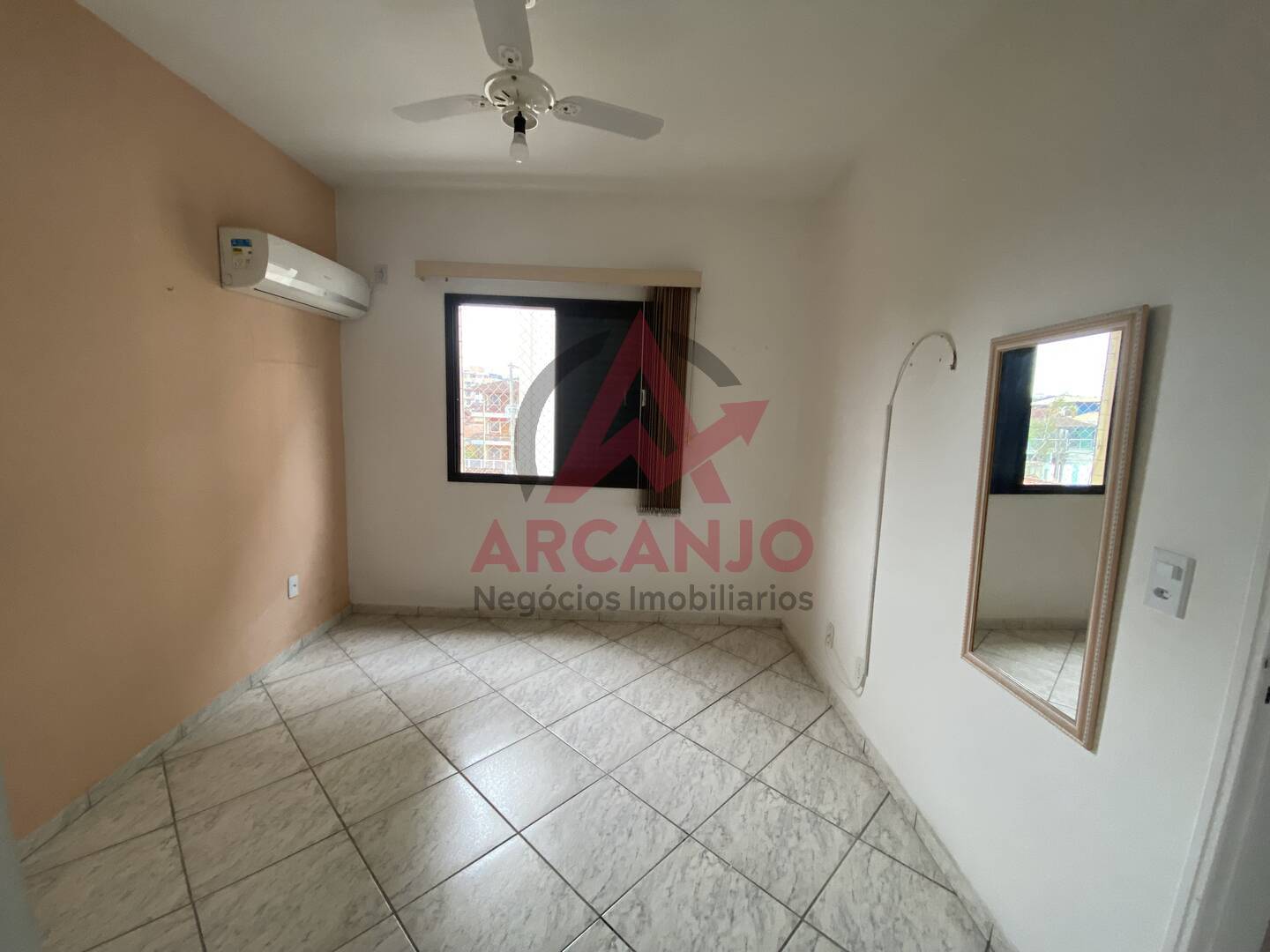 Apartamento para alugar com 3 quartos, 80m² - Foto 9