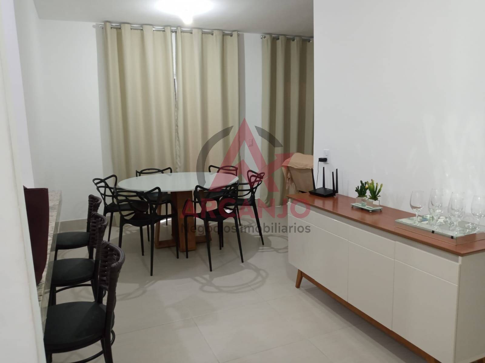 Apartamento à venda com 3 quartos, 123m² - Foto 2