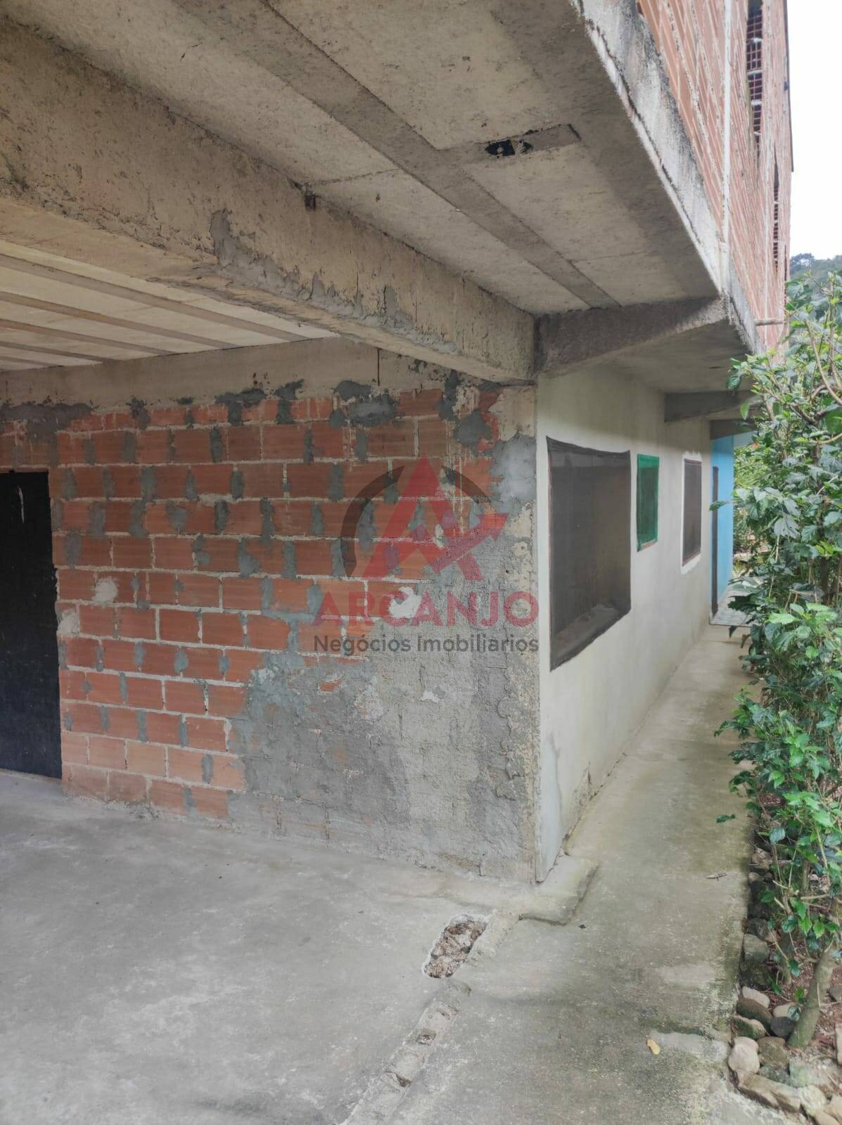 Casa à venda com 2 quartos, 500m² - Foto 4