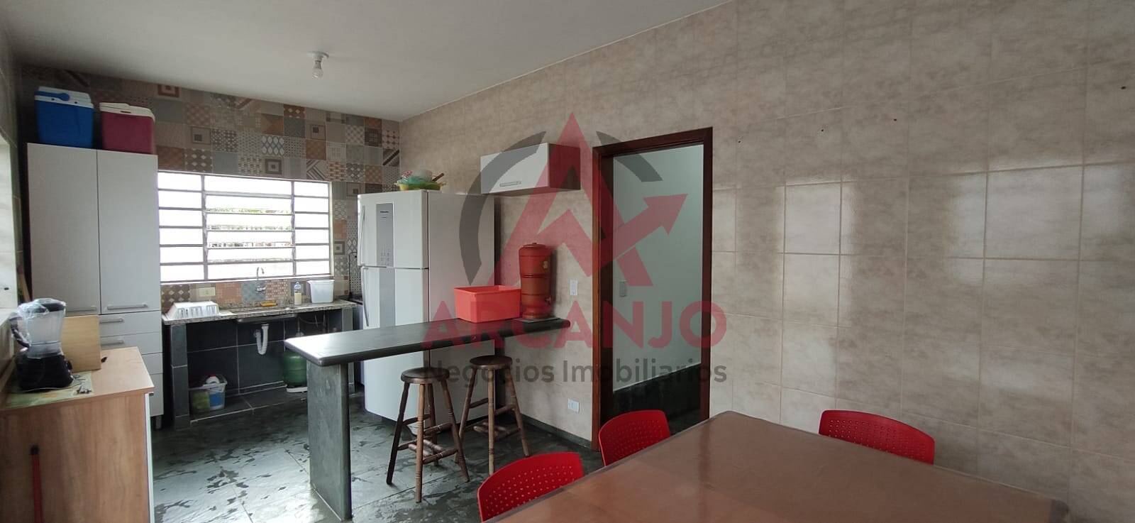 Casa à venda com 3 quartos, 130m² - Foto 3