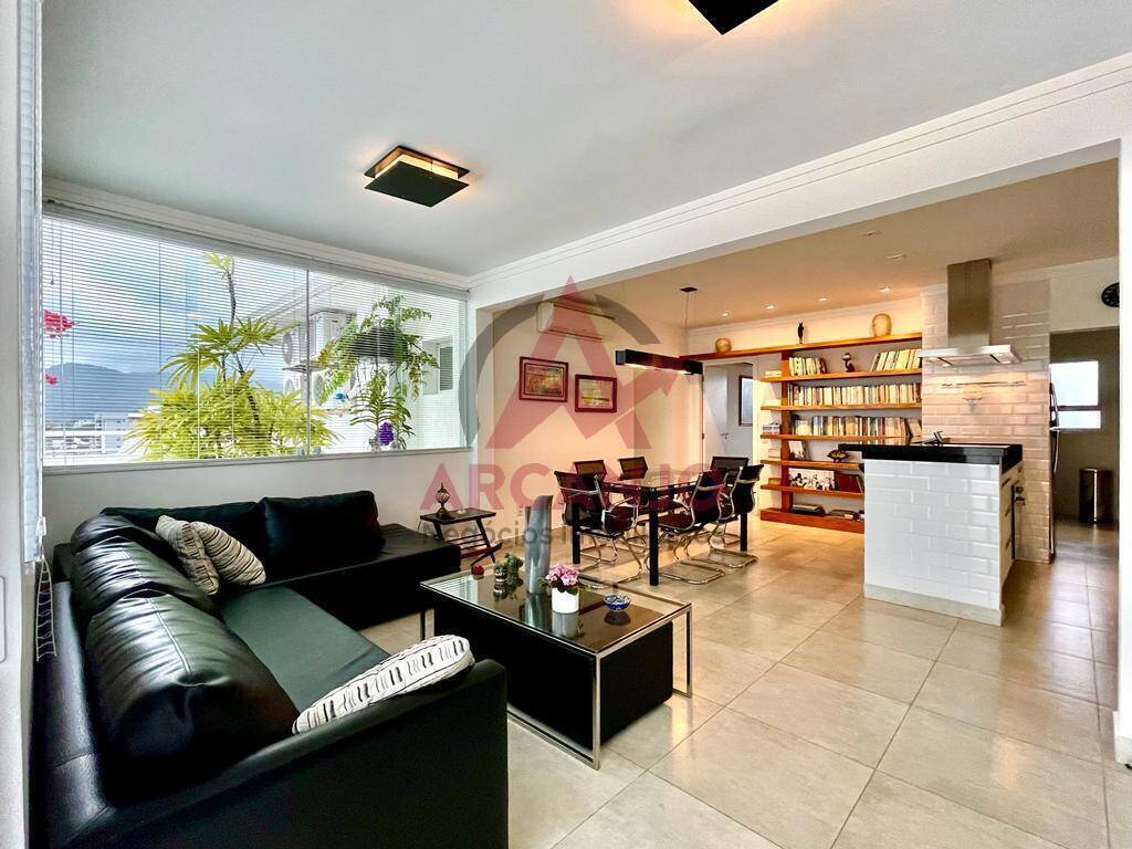 Apartamento à venda com 3 quartos, 156m² - Foto 4