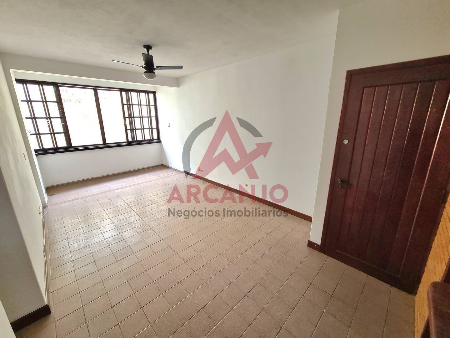 Apartamento à venda com 2 quartos, 89m² - Foto 1