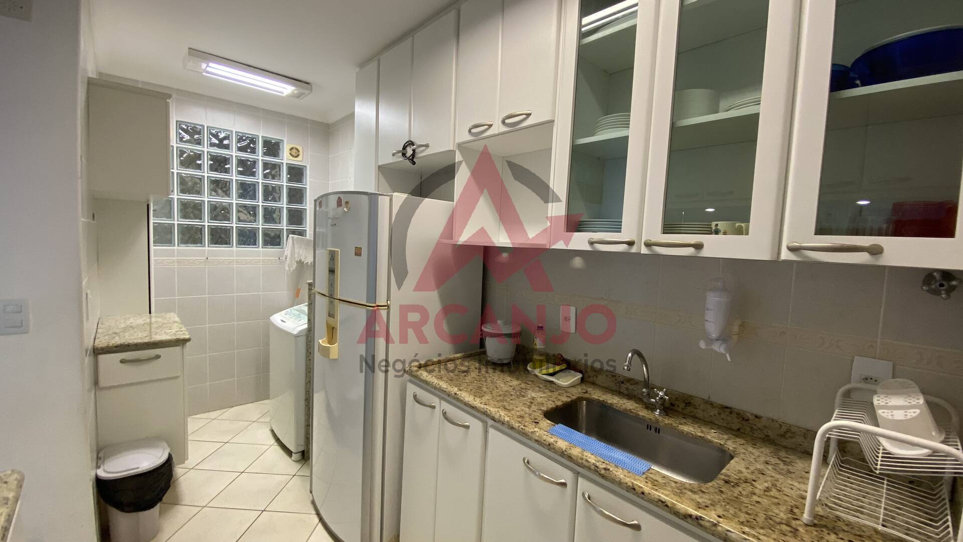 Apartamento à venda com 3 quartos, 110m² - Foto 15