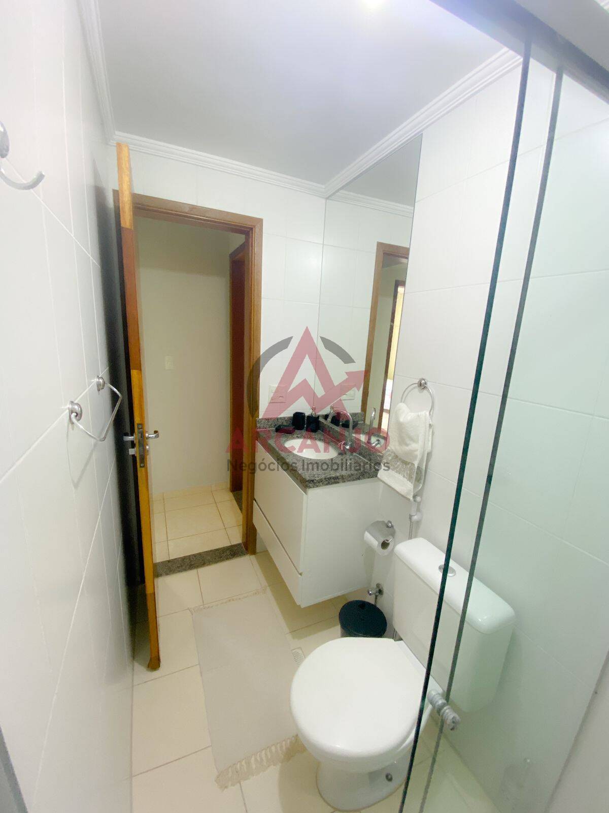 Apartamento à venda com 2 quartos, 75m² - Foto 21