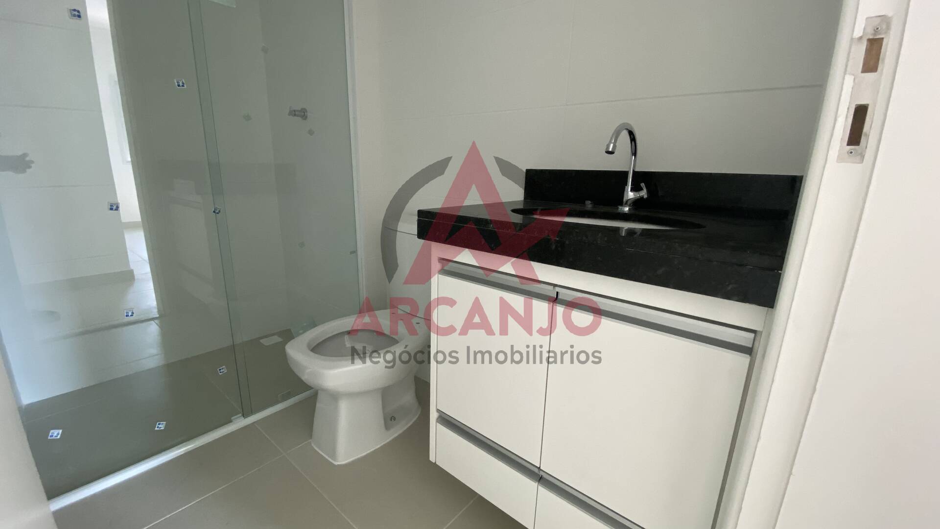 Apartamento à venda com 2 quartos, 67m² - Foto 25