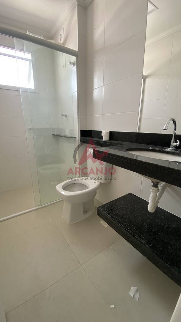 Apartamento à venda com 2 quartos, 67m² - Foto 4