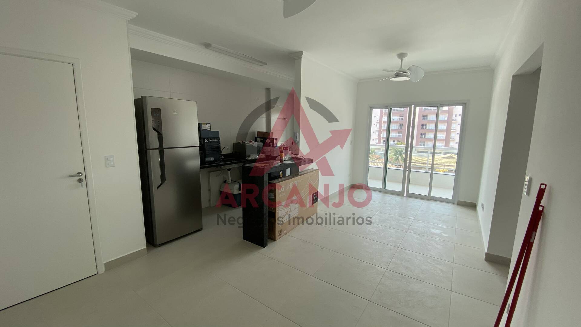 Apartamento à venda com 2 quartos, 67m² - Foto 1