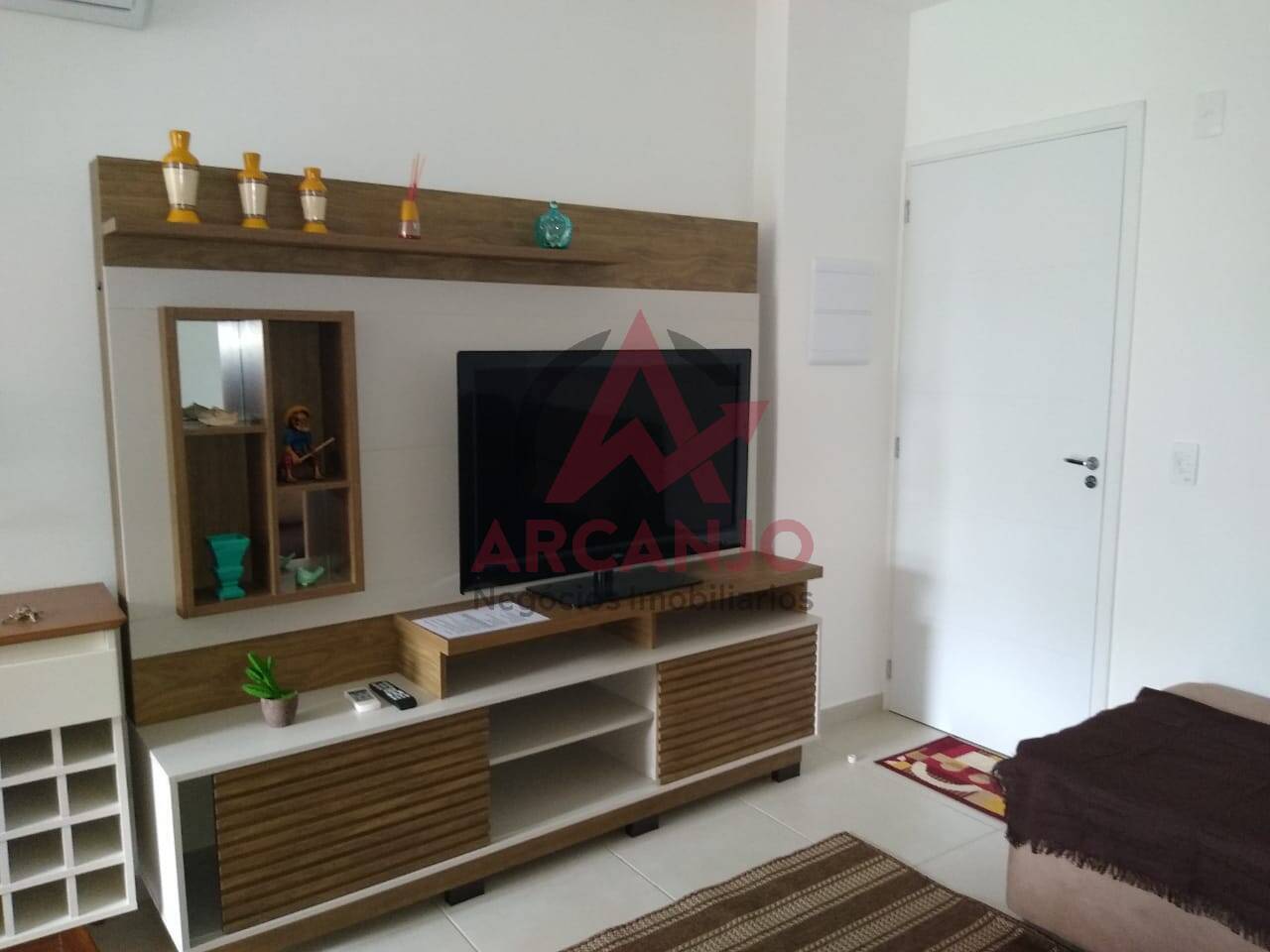 Apartamento à venda com 2 quartos, 64m² - Foto 1