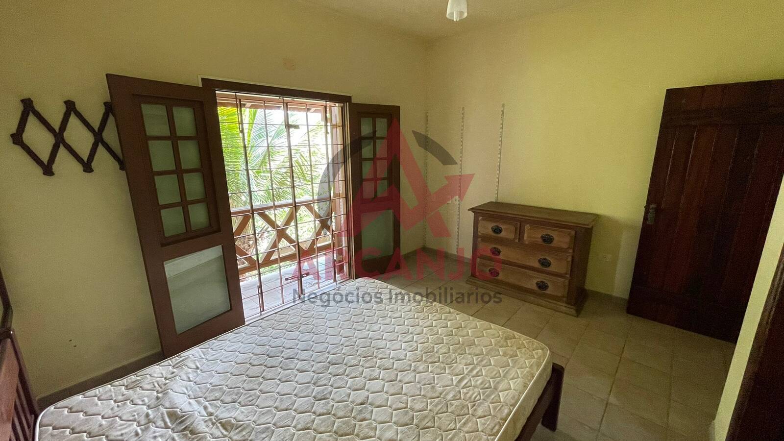 Casa à venda com 3 quartos, 280m² - Foto 11