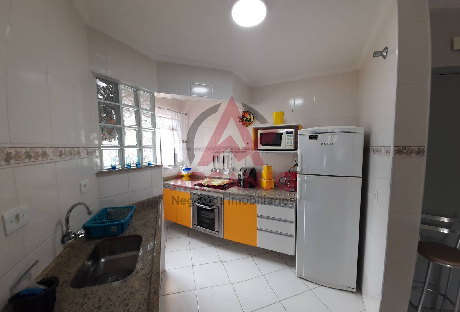 Apartamento à venda com 2 quartos, 53m² - Foto 2