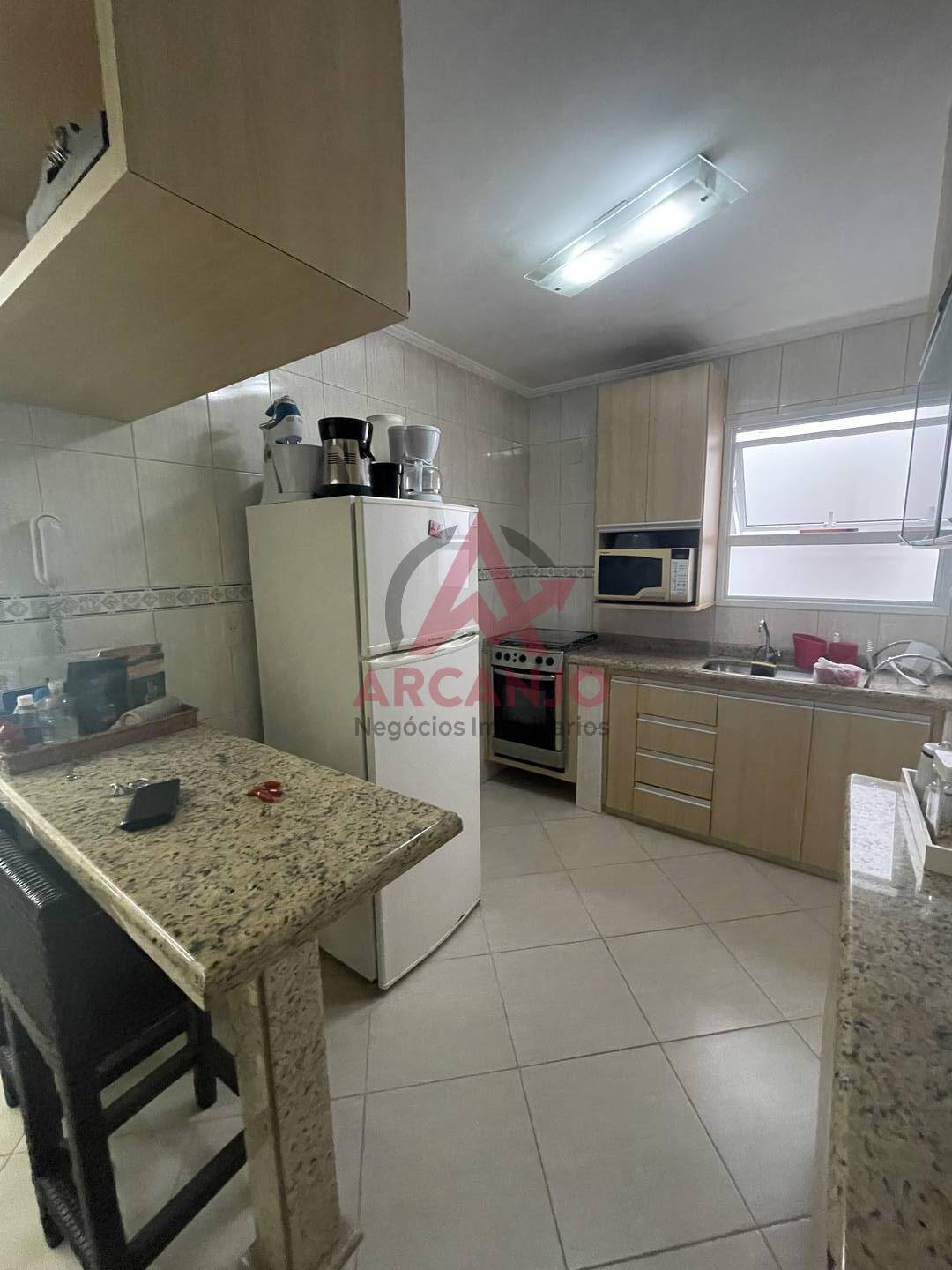 Apartamento à venda com 3 quartos, 203m² - Foto 8