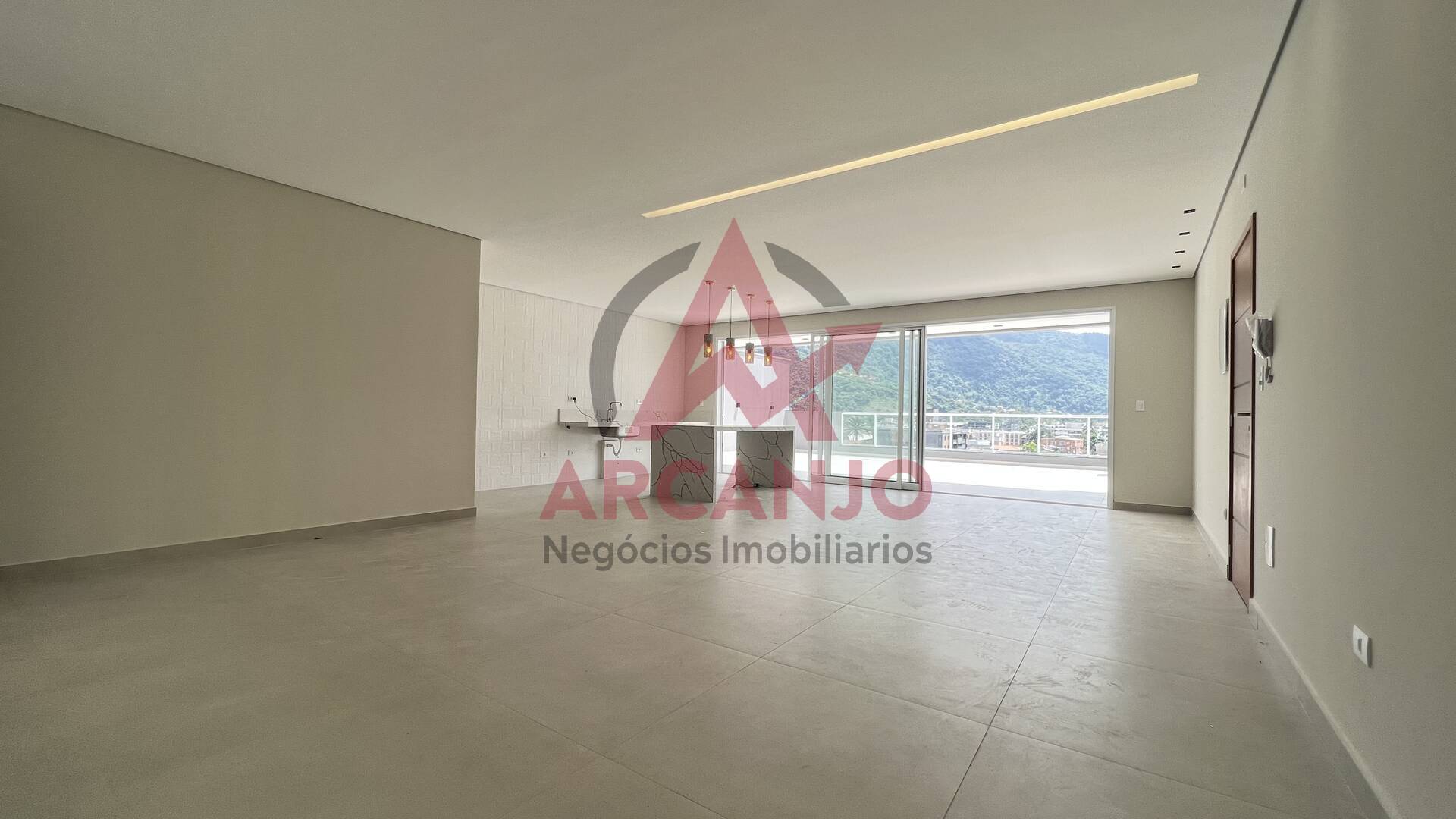 Cobertura à venda com 3 quartos, 210m² - Foto 1