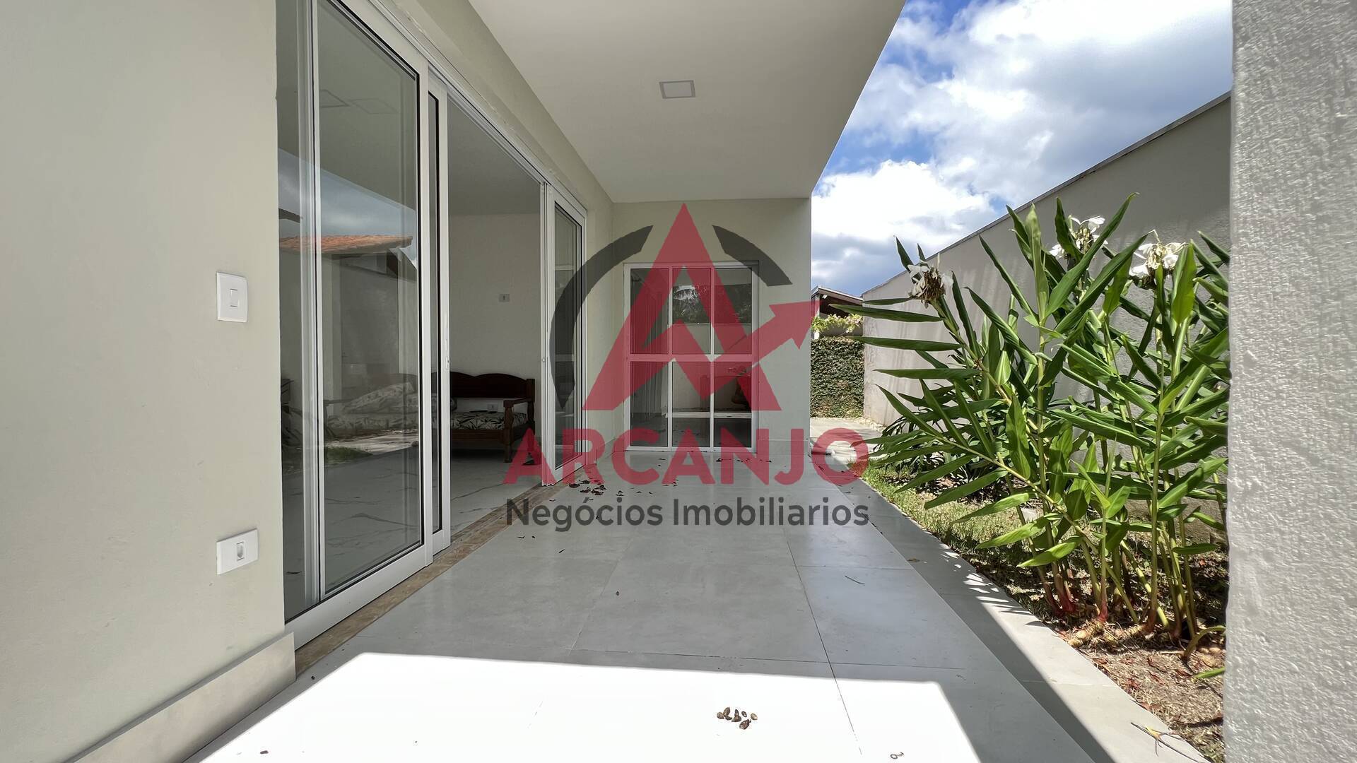 Casa à venda com 4 quartos, 360m² - Foto 28