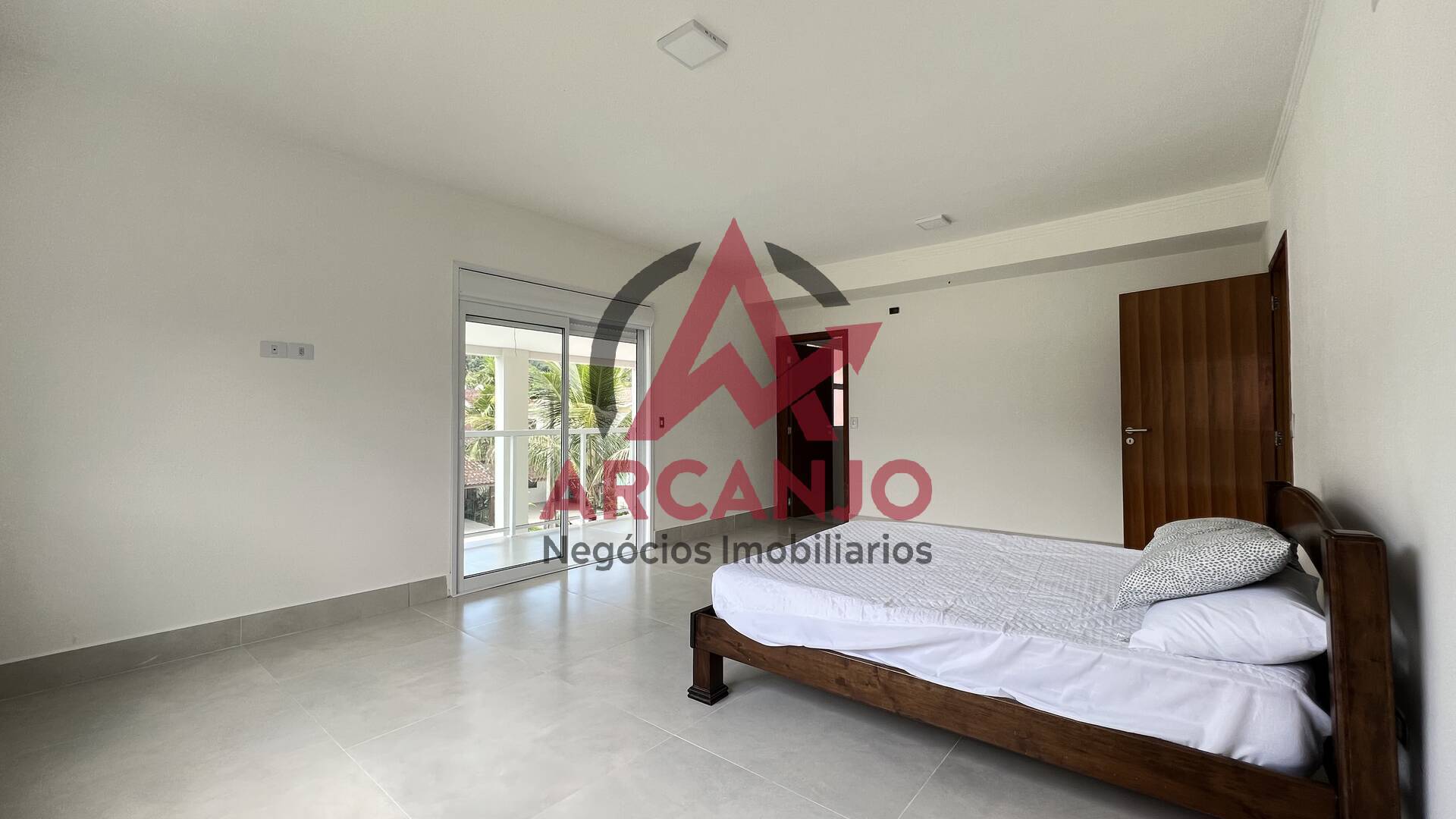 Casa à venda com 4 quartos, 360m² - Foto 30