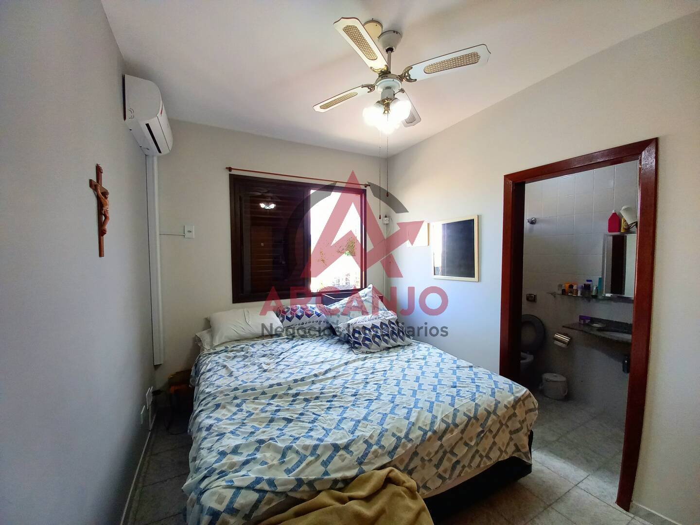 Apartamento à venda com 2 quartos, 66m² - Foto 13