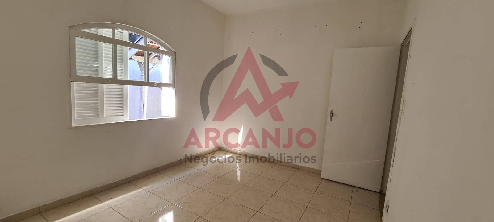 Casa para alugar com 2 quartos, 90m² - Foto 10