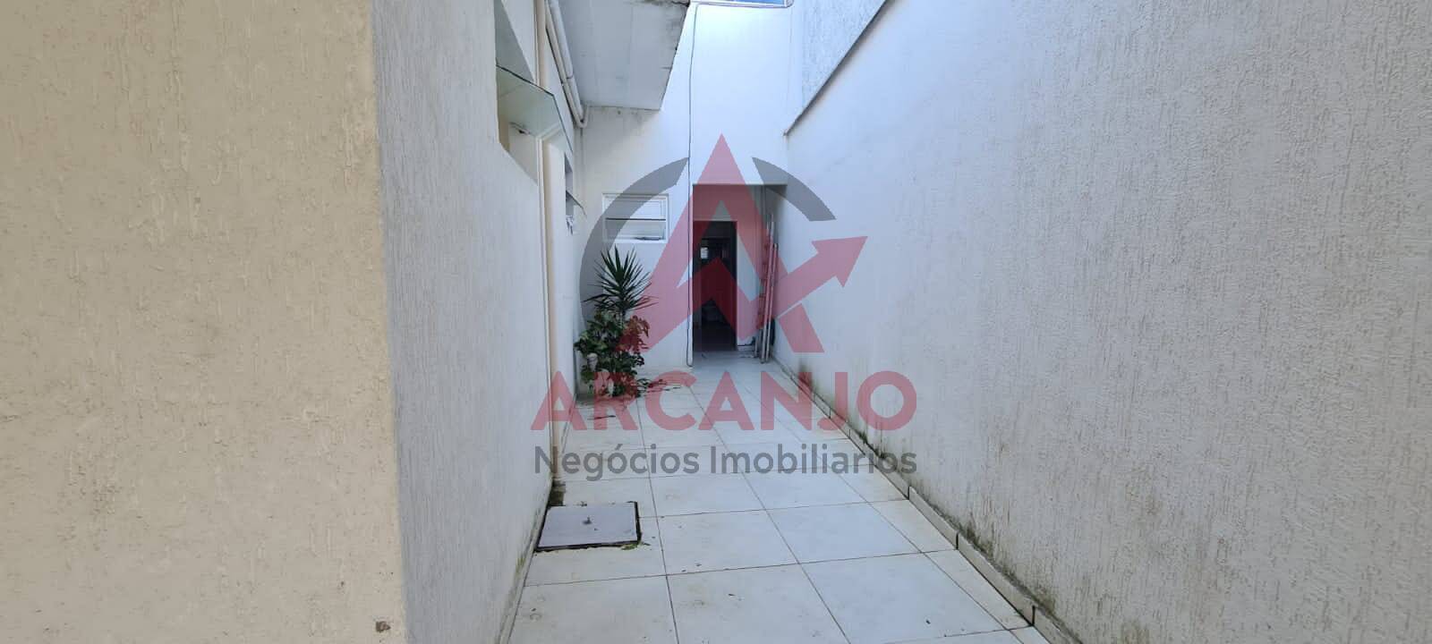 Casa para alugar com 2 quartos, 90m² - Foto 11