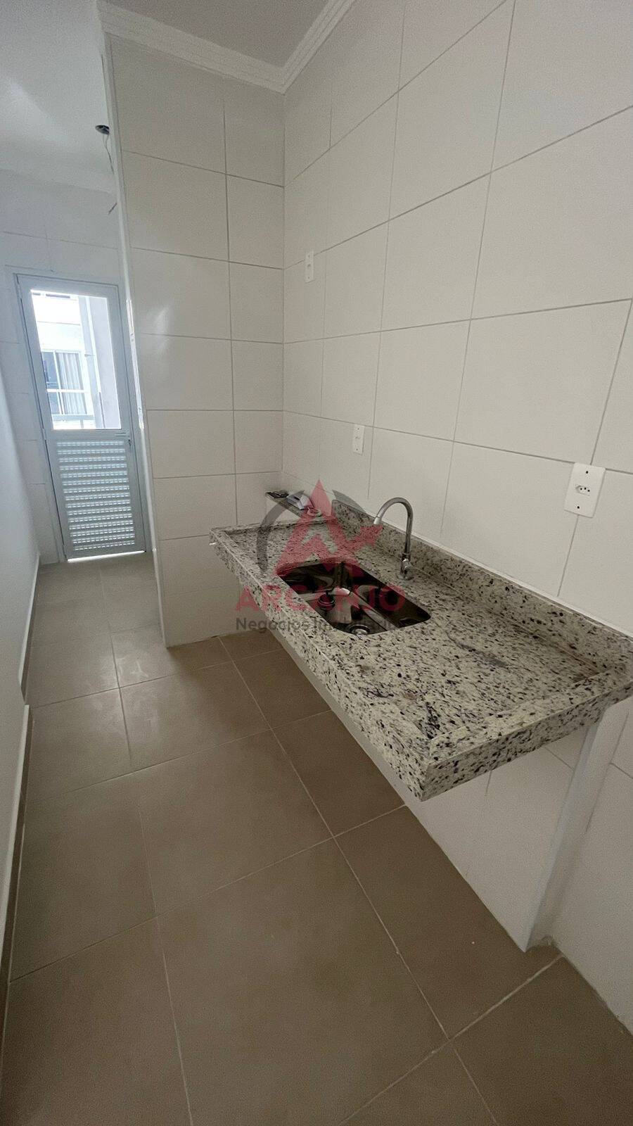 Apartamento à venda com 3 quartos, 193m² - Foto 5