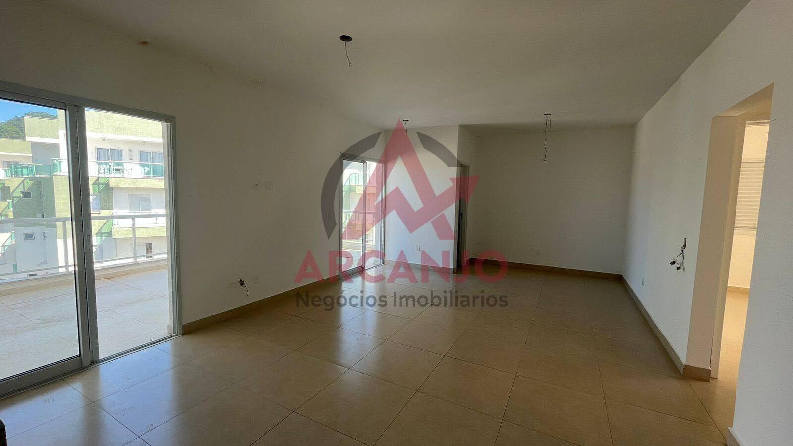 Apartamento à venda com 3 quartos, 193m² - Foto 2