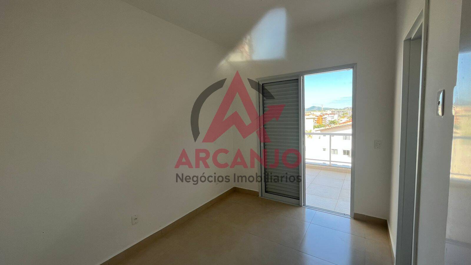 Apartamento à venda com 3 quartos, 190m² - Foto 9