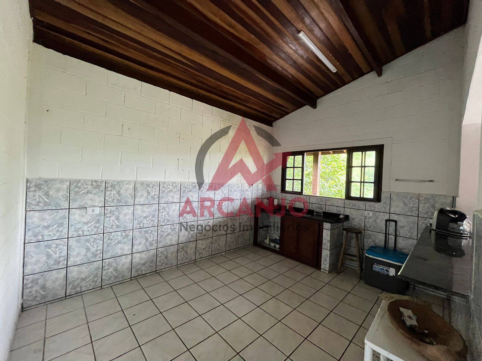 Casa à venda com 3 quartos, 360m² - Foto 22