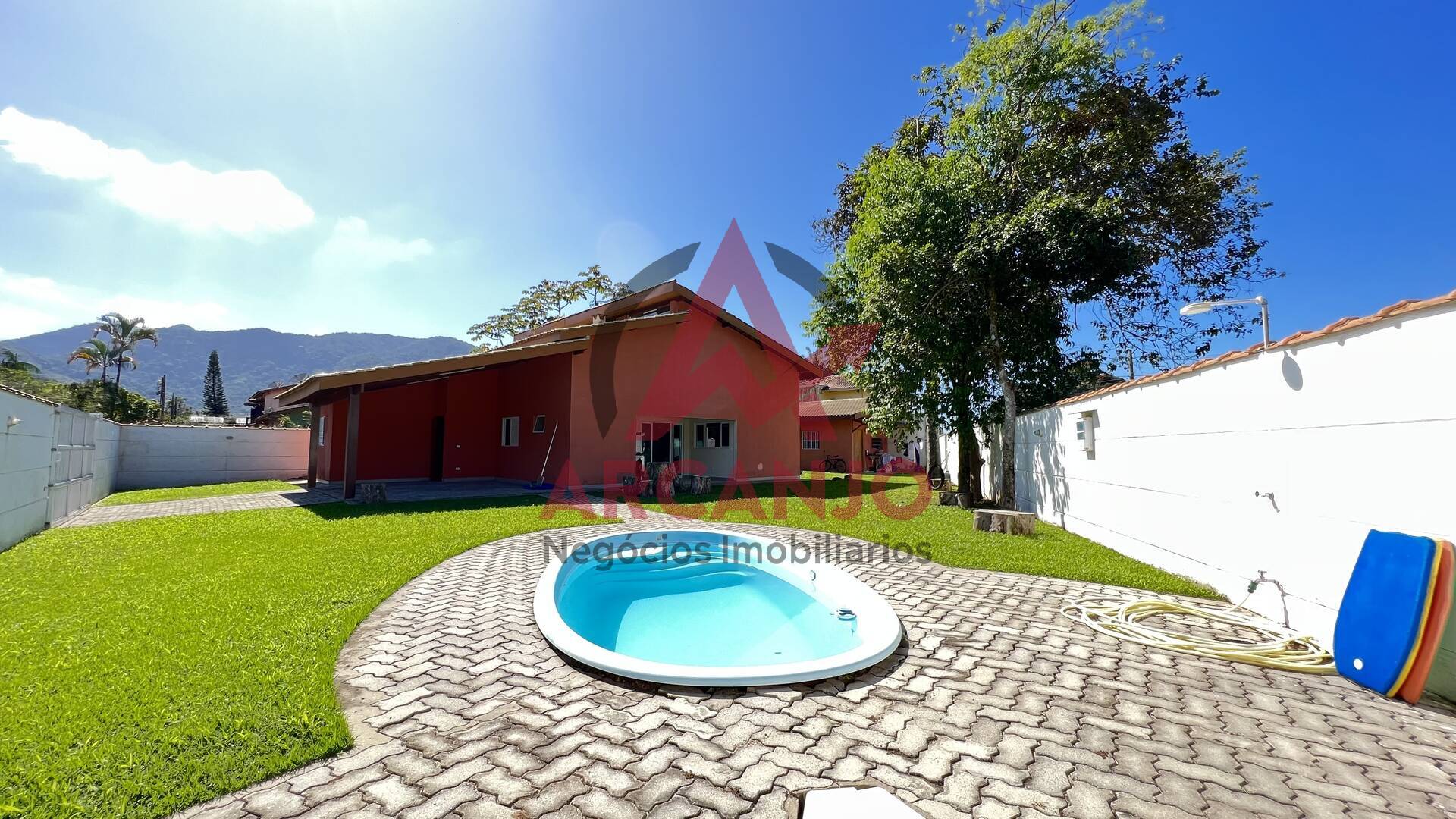 Casa à venda com 3 quartos, 165m² - Foto 9