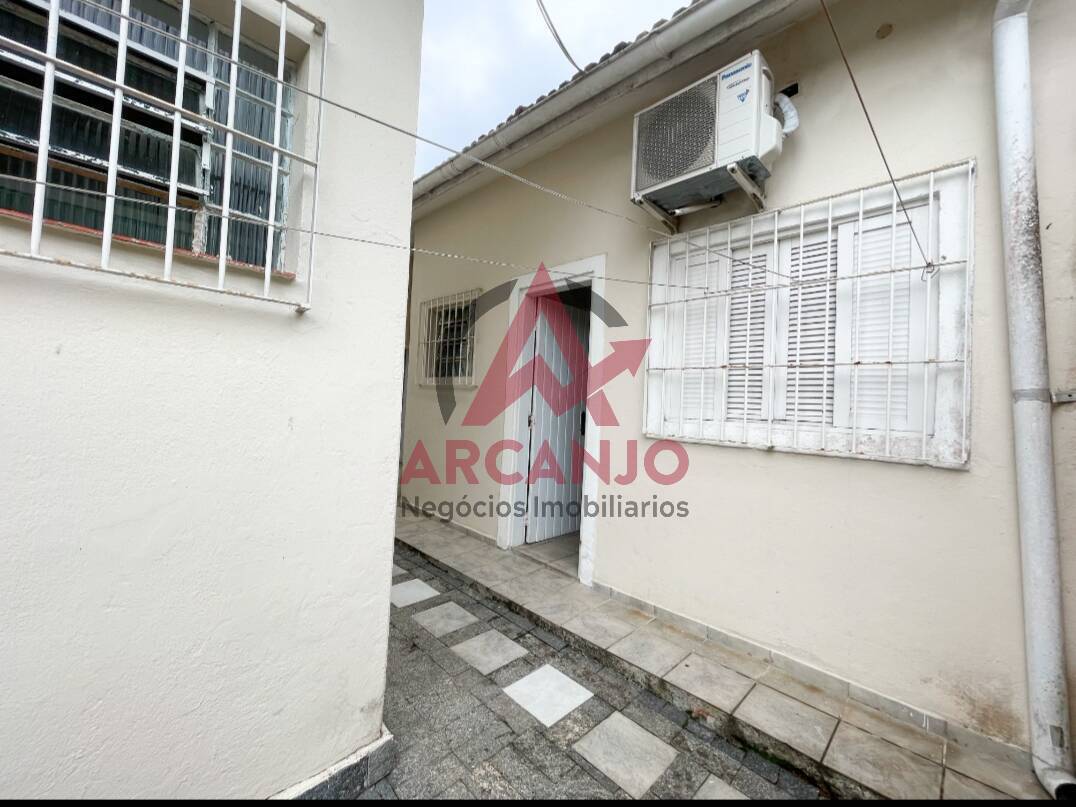 Casa à venda com 4 quartos, 180m² - Foto 4