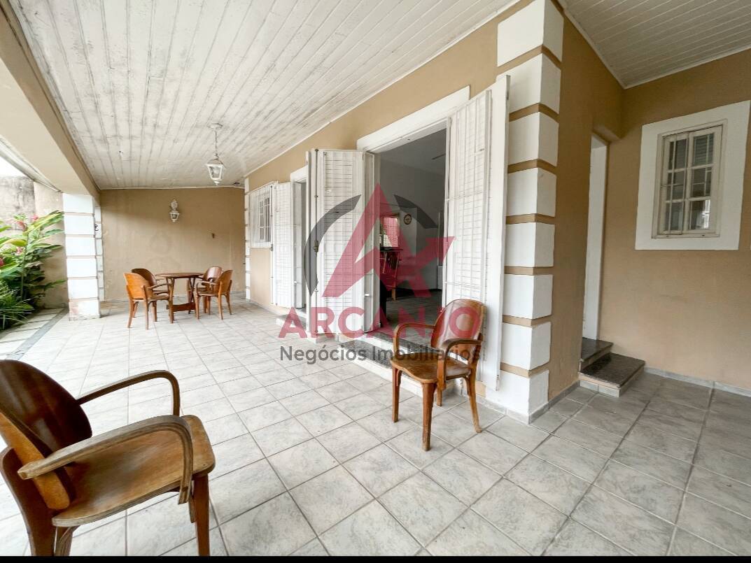 Casa à venda com 4 quartos, 180m² - Foto 22