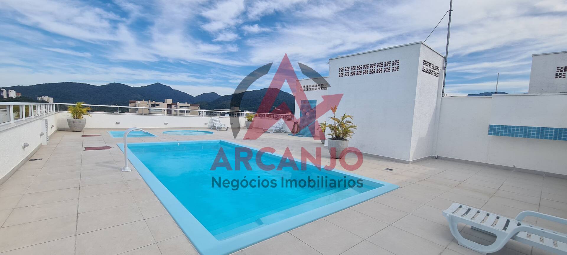 Apartamento à venda com 2 quartos, 70m² - Foto 14