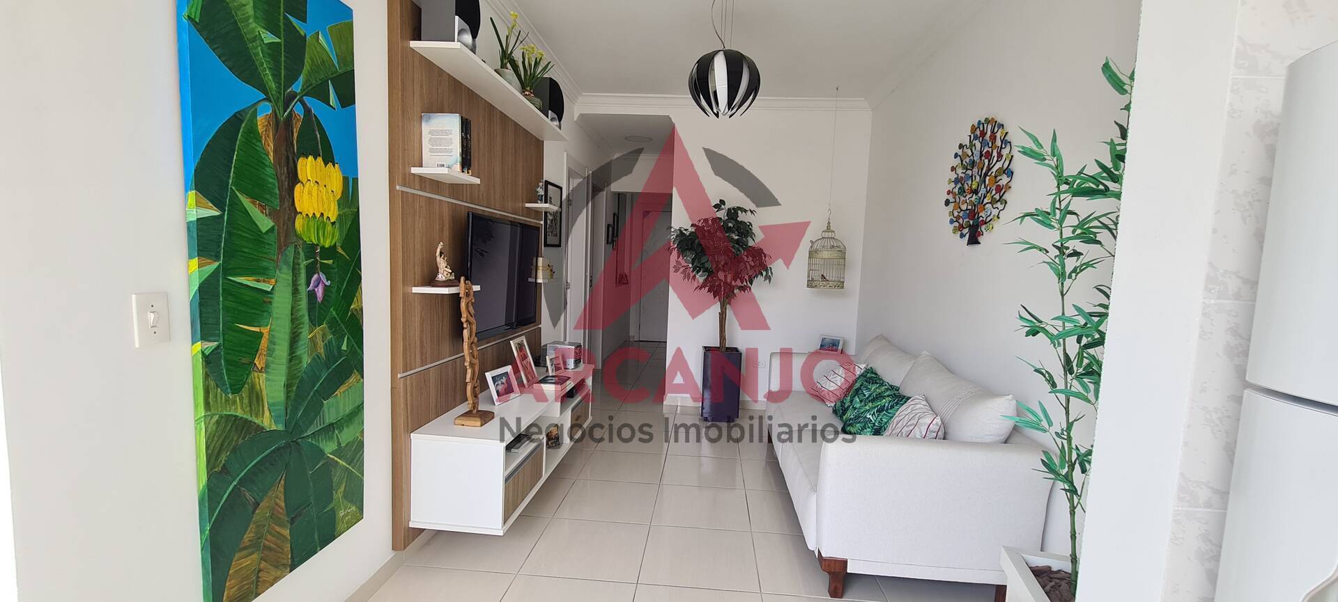 Apartamento à venda com 2 quartos, 70m² - Foto 2