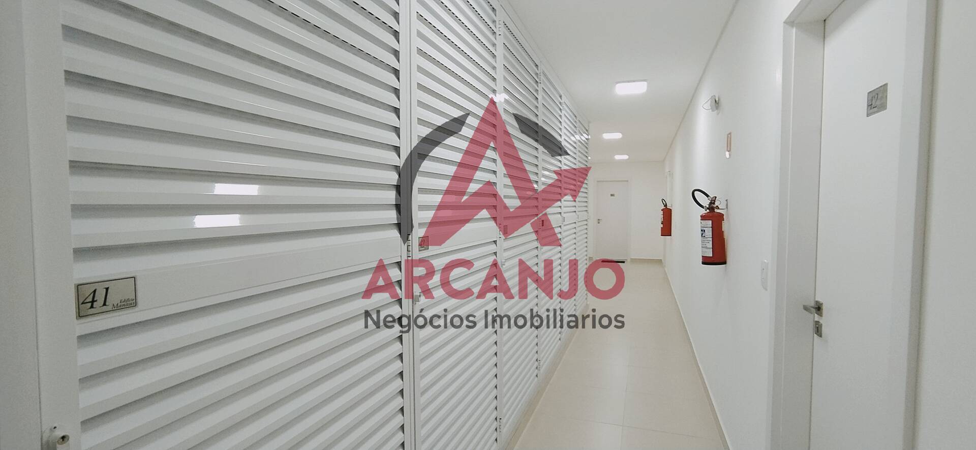 Apartamento à venda com 2 quartos, 80m² - Foto 23