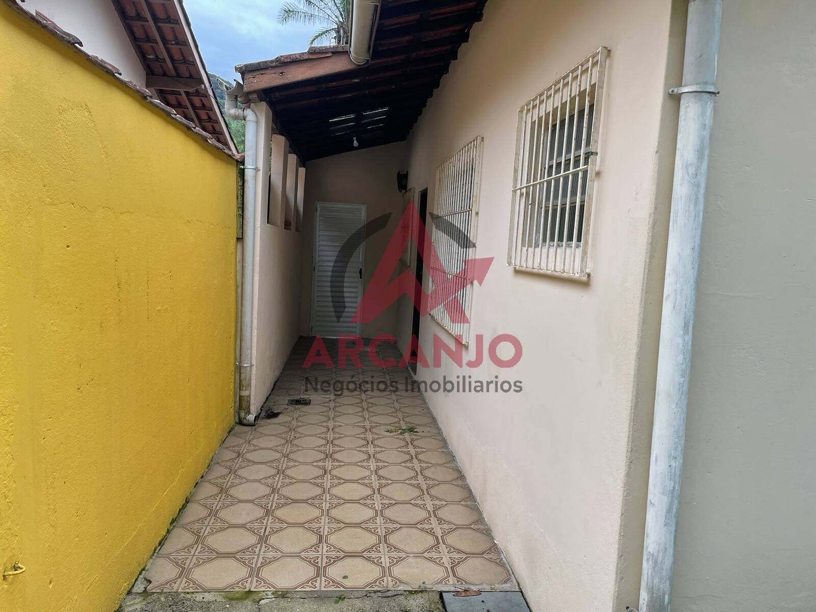 Casa à venda com 3 quartos, 120m² - Foto 3