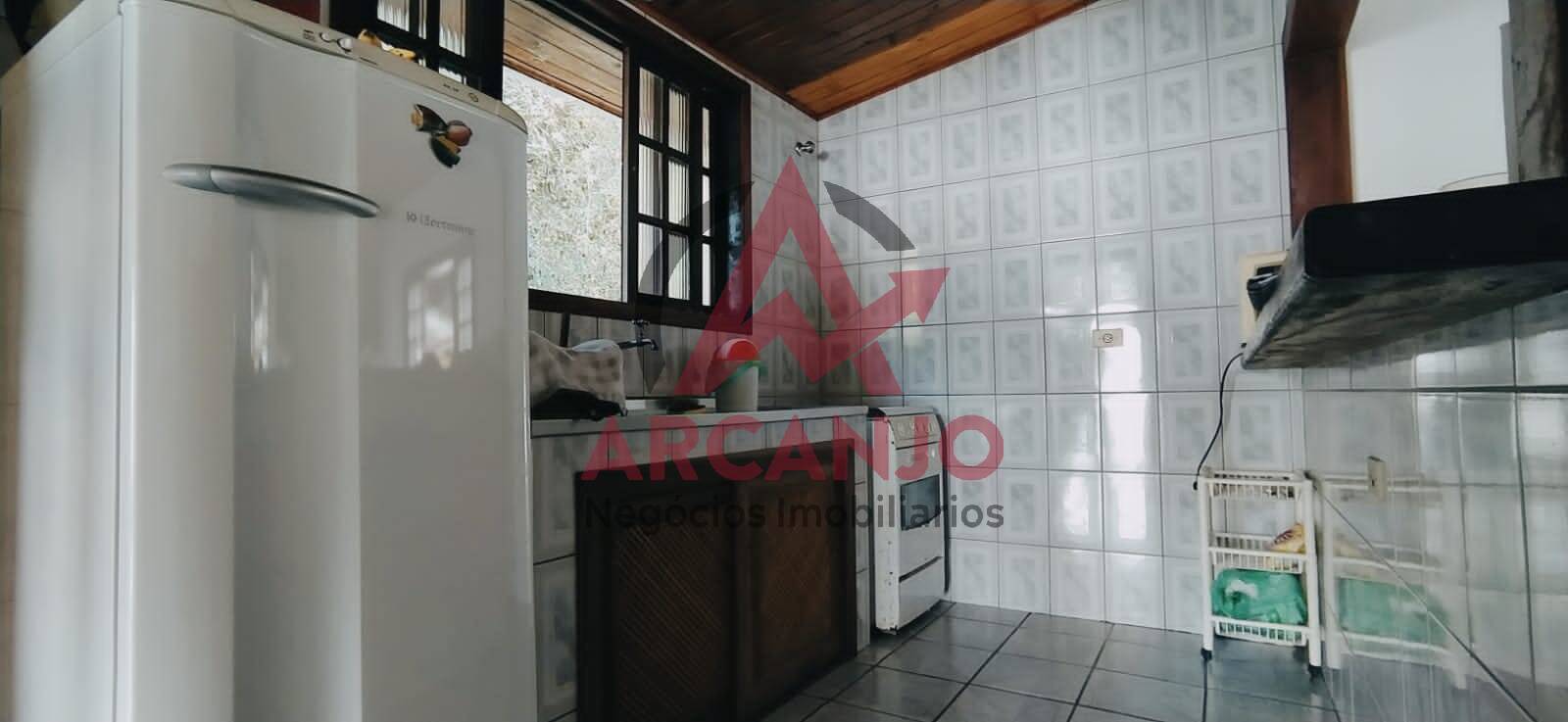 Casa à venda com 2 quartos, 130m² - Foto 13