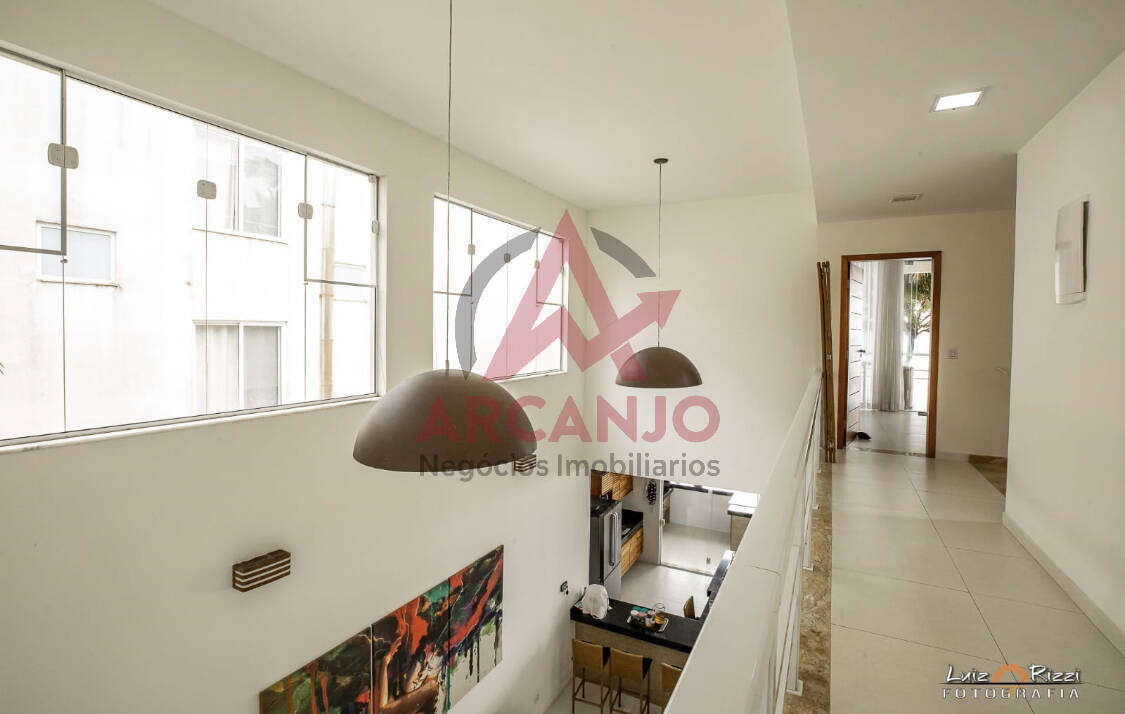 Casa à venda com 4 quartos, 324m² - Foto 11