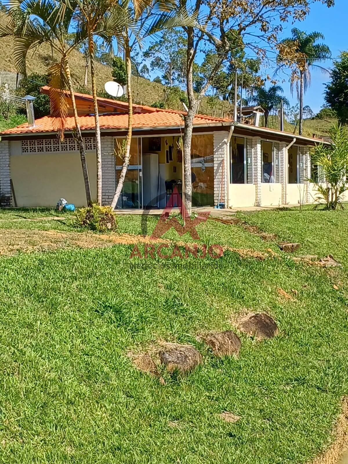 Fazenda à venda com 2 quartos, 150m² - Foto 8