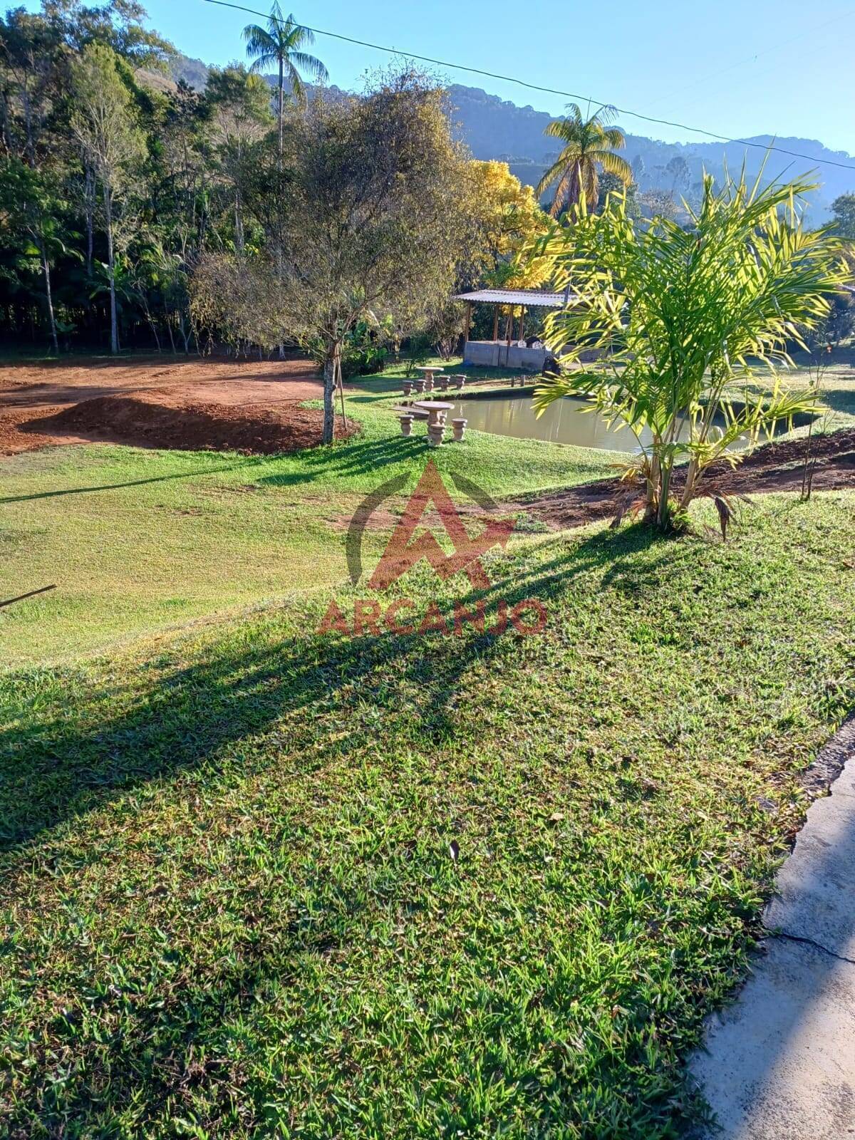 Fazenda à venda com 2 quartos, 150m² - Foto 18