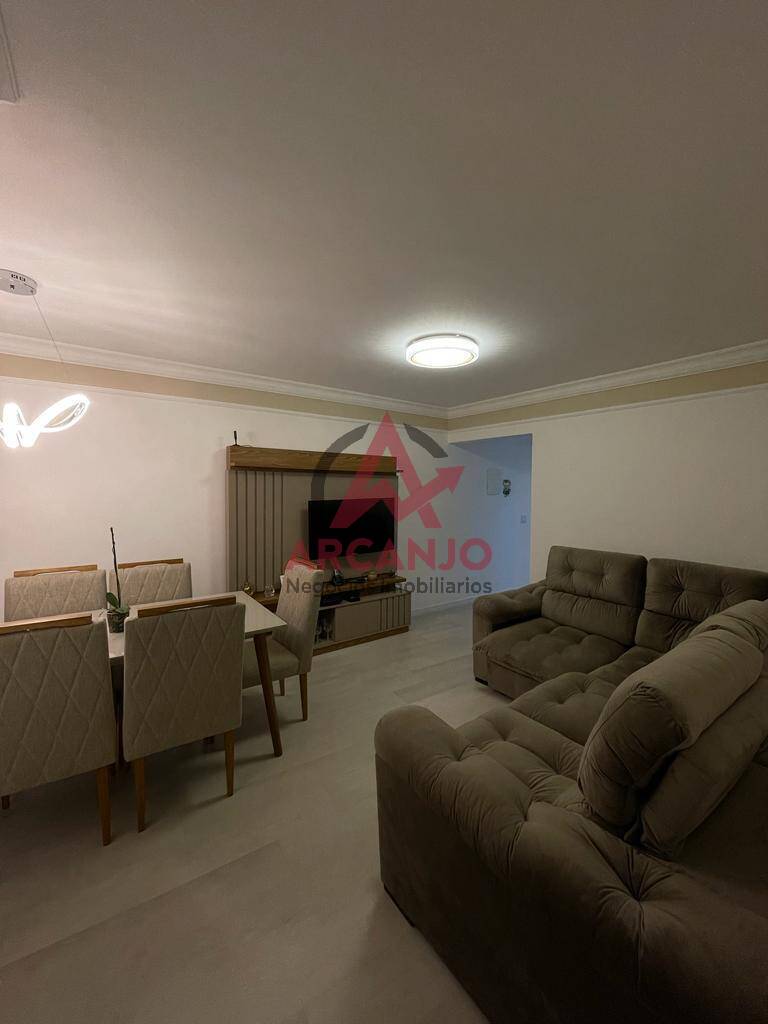 Apartamento à venda com 3 quartos, 74m² - Foto 1