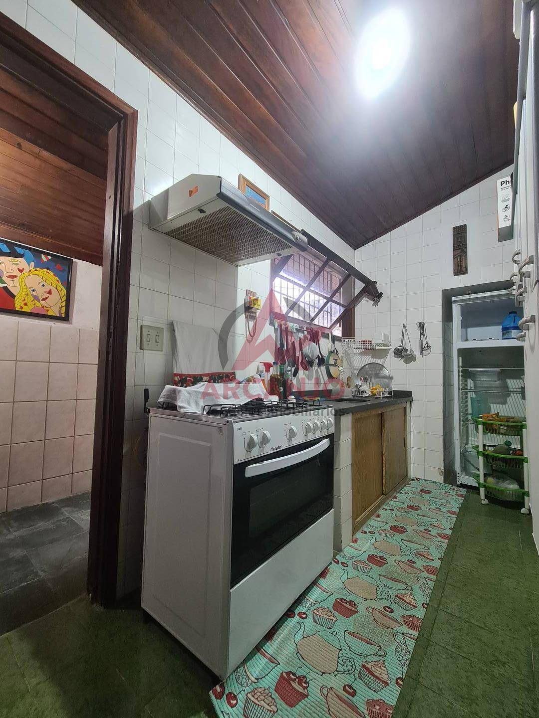 Casa à venda com 2 quartos, 327m² - Foto 20