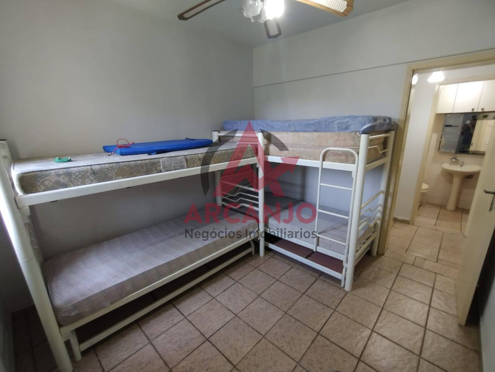 Apartamento à venda com 2 quartos, 80m² - Foto 7