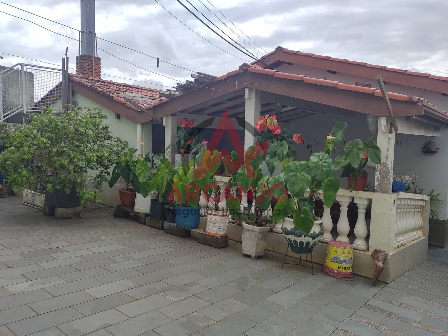 Casa à venda com 3 quartos, 300m² - Foto 17