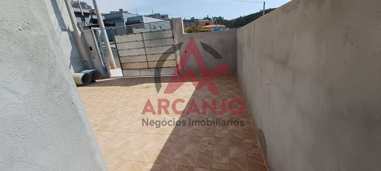 Casa à venda com 3 quartos, 201m² - Foto 8