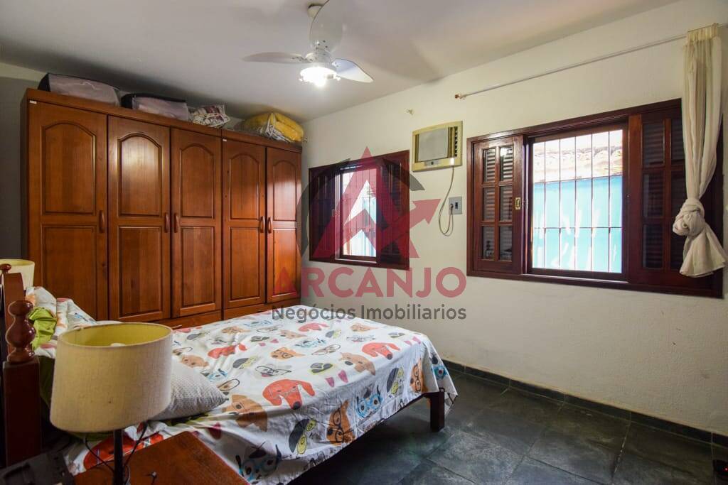 Casa à venda com 7 quartos, 150m² - Foto 16